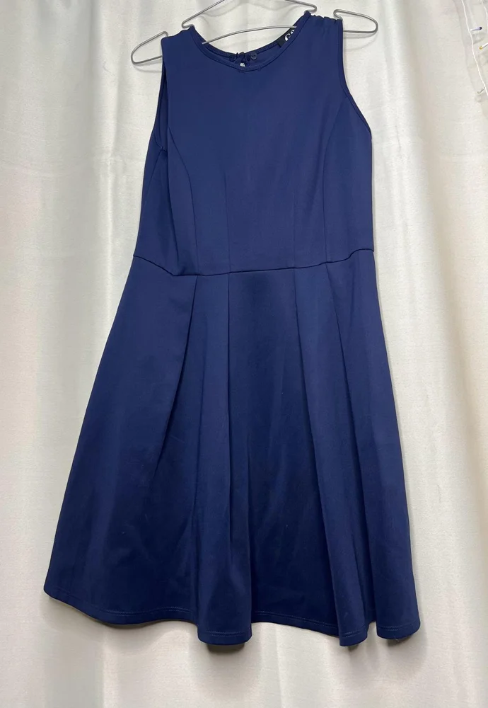Midi Dresses