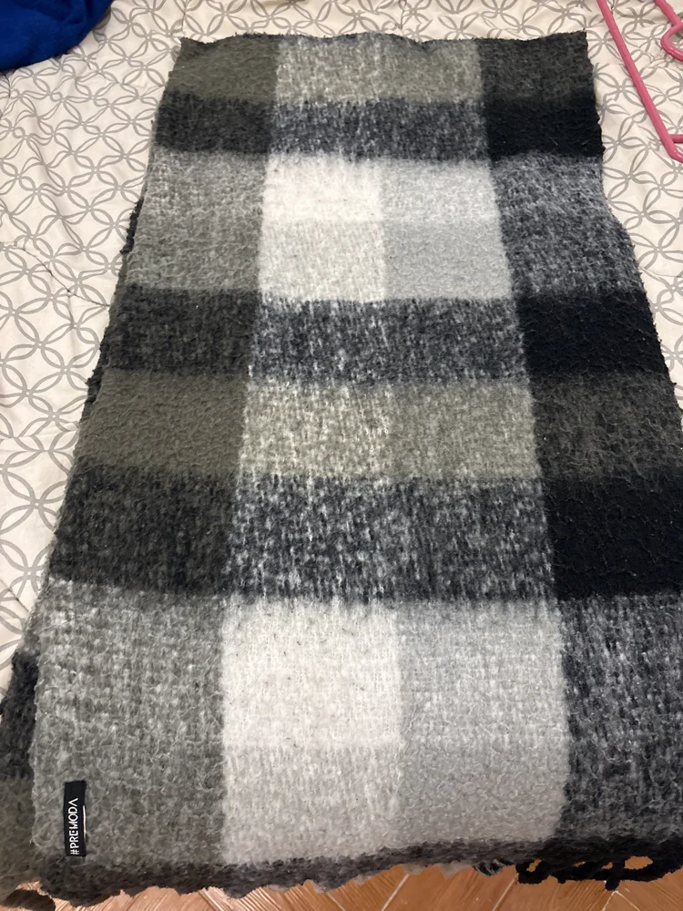 Premoda Scarves