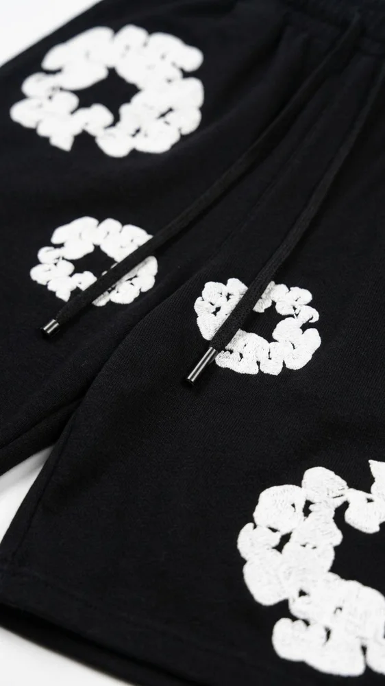Shorts, size M, photo 2