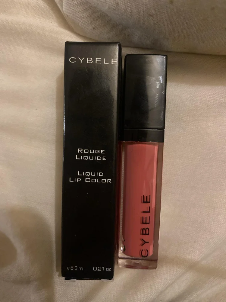 Cybele Makeup