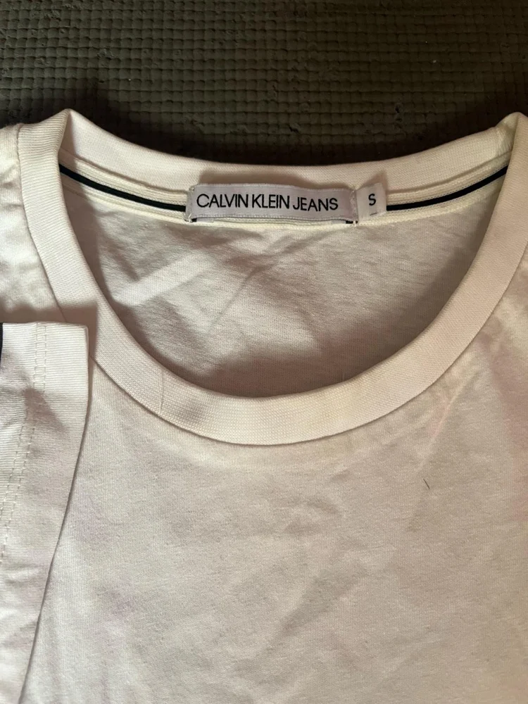 Calvin Klein Jeans T-shirts, size S, photo 3
