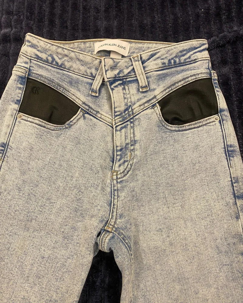 Calvin Klein Jeans