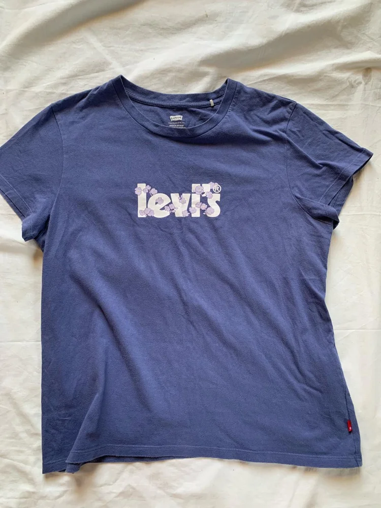 Levi's T-shirts, size L / 40 / 12, photo 2