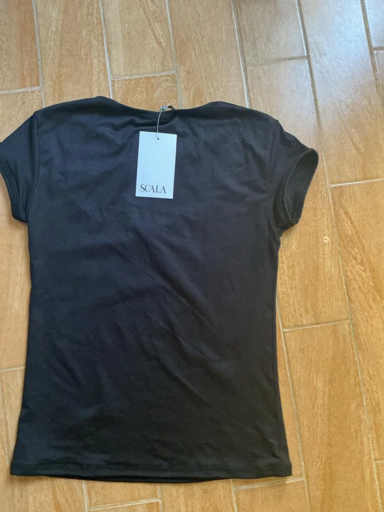 local brands T-shirts, size XL / 42 / 14, photo 2