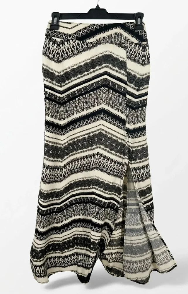 Charlotte Russe Skirts, size XS / 34 / 6, photo 2