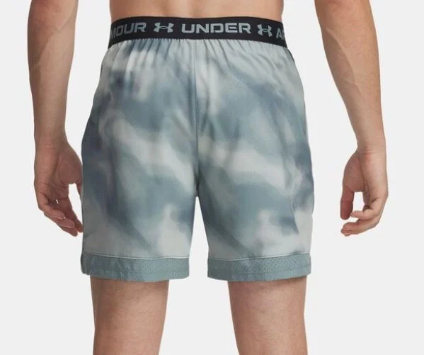 Under Armour Shorts, size M, photo 2