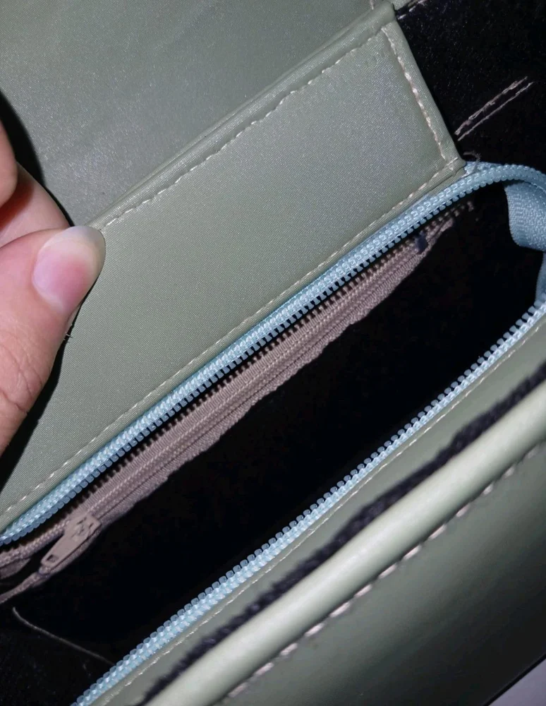 Charles & Keith Cross-Body Bag, size Other, photo 4