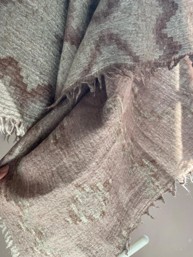 Aritzia Scarves, size One size, photo 3