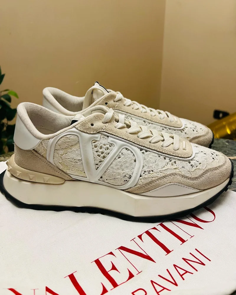 Valentino Sneakers, size 40.5, photo 2