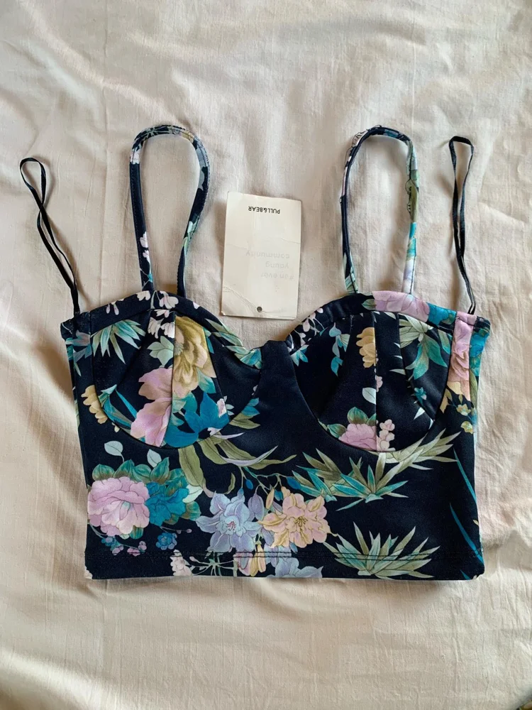 Pull & Bear Crop Tops