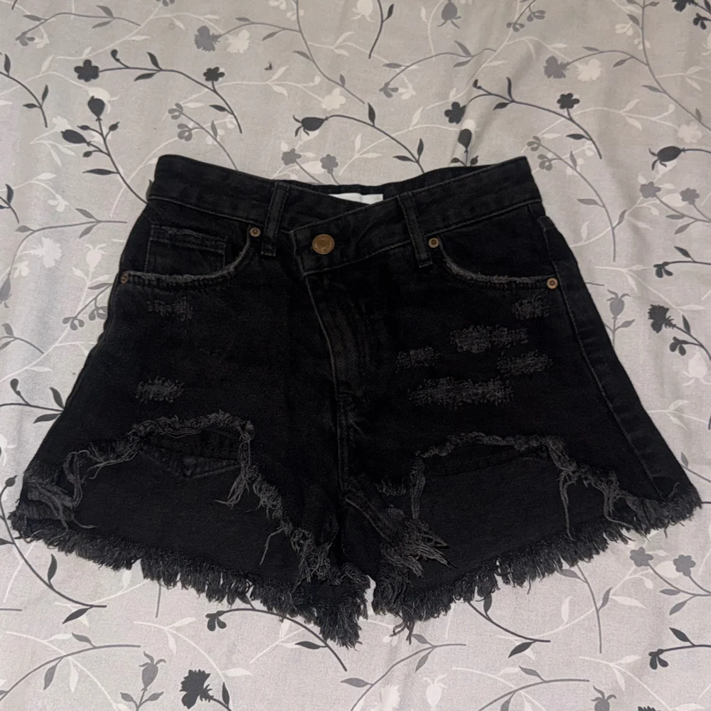 Bershka Shorts