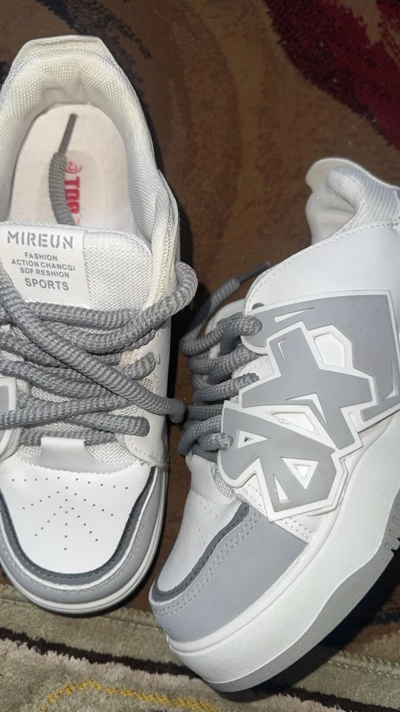 Sneakers, size 40, photo 2