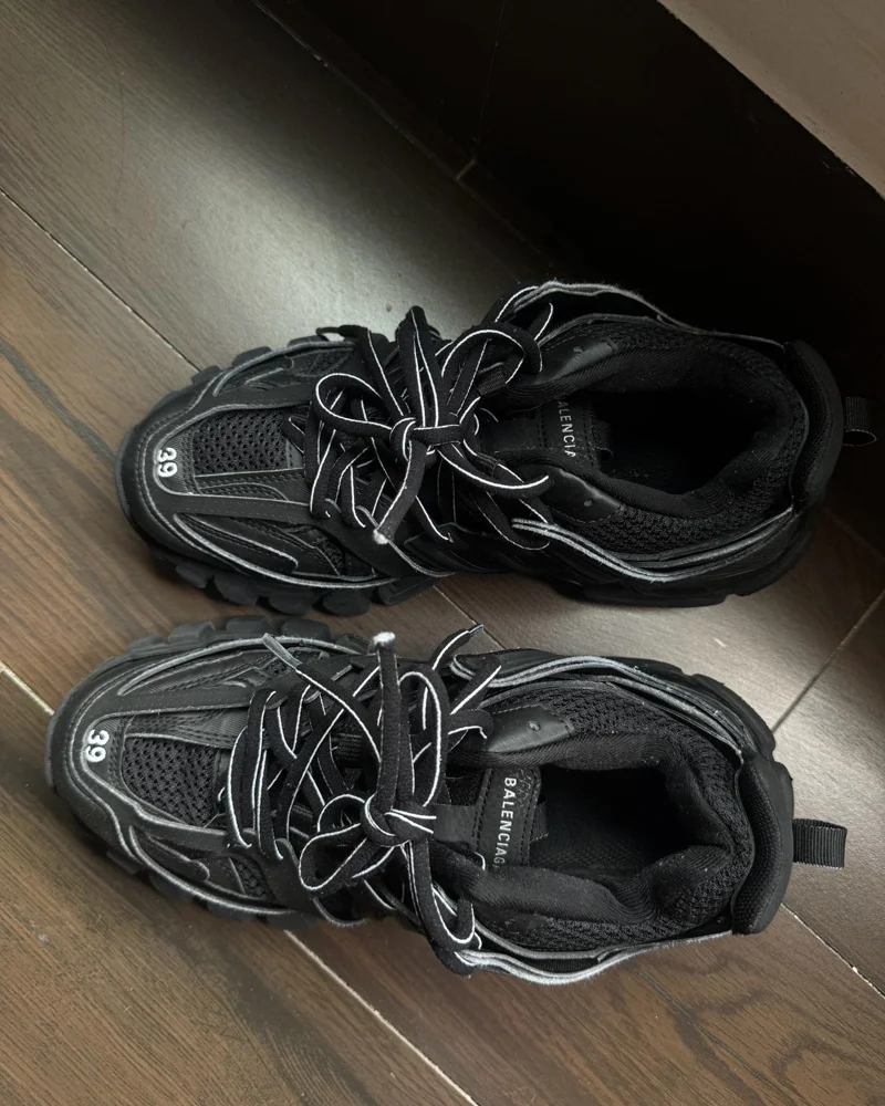 Balenciaga Sneakers, size 39, photo 2
