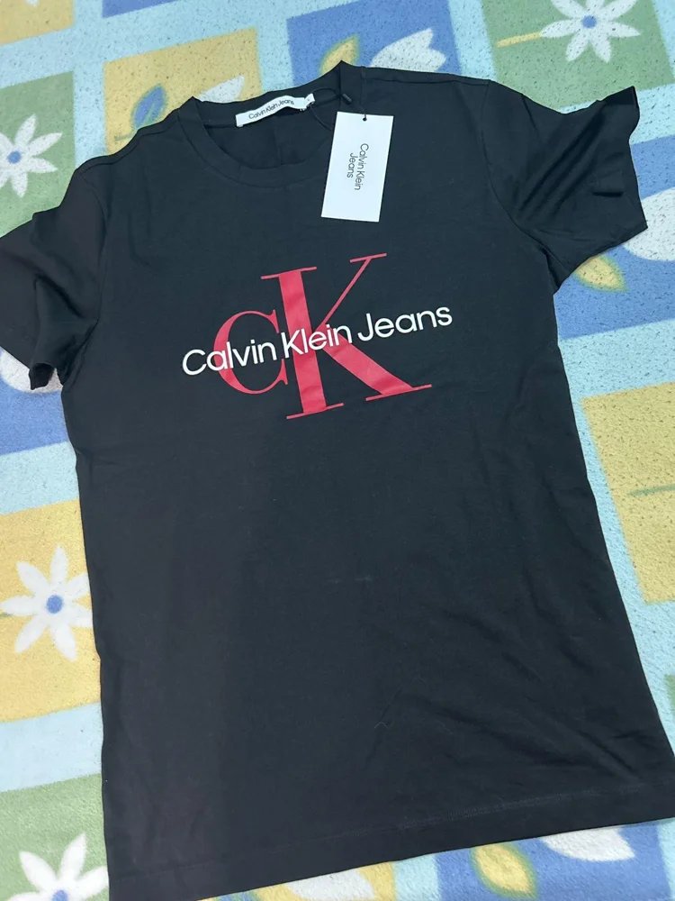 Calvin Klein T-shirts, size L, photo 2