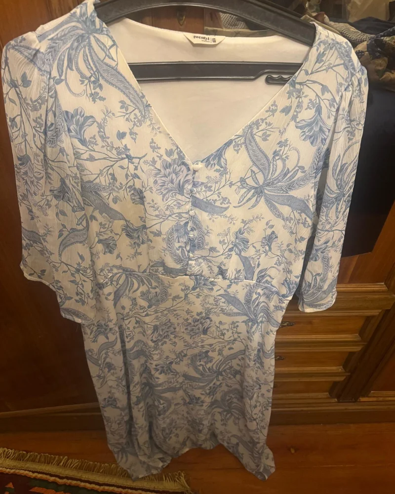 Midi Dresses