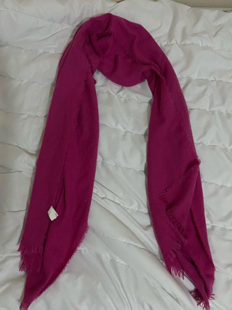 Max Scarves