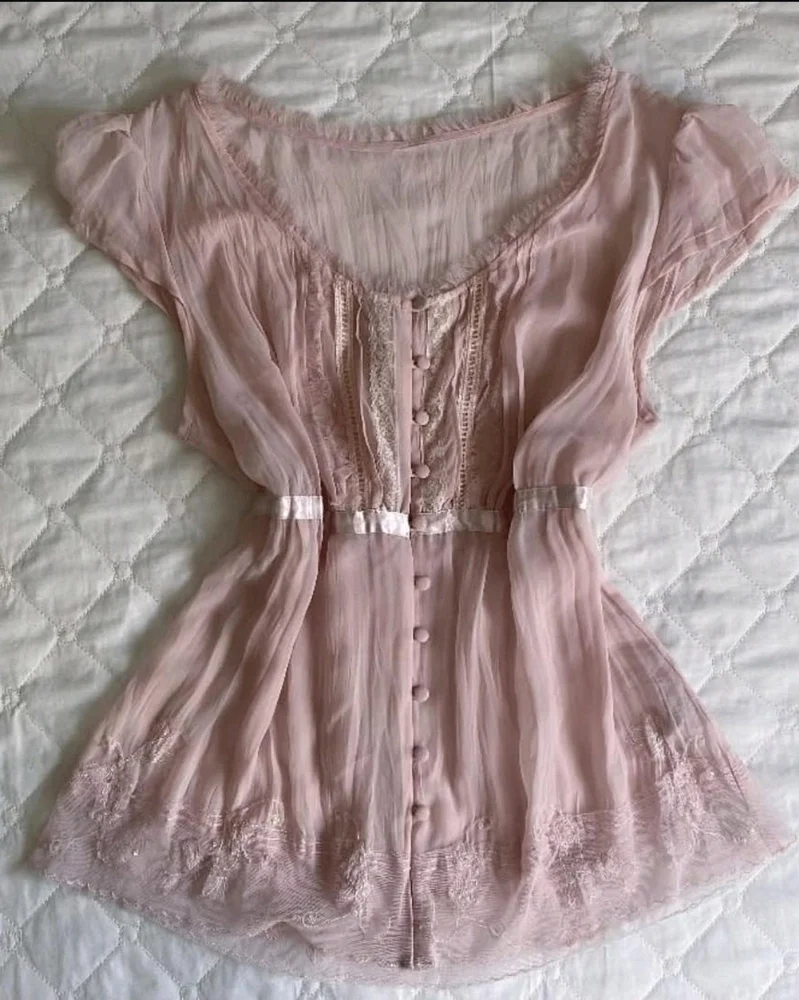 Blouses