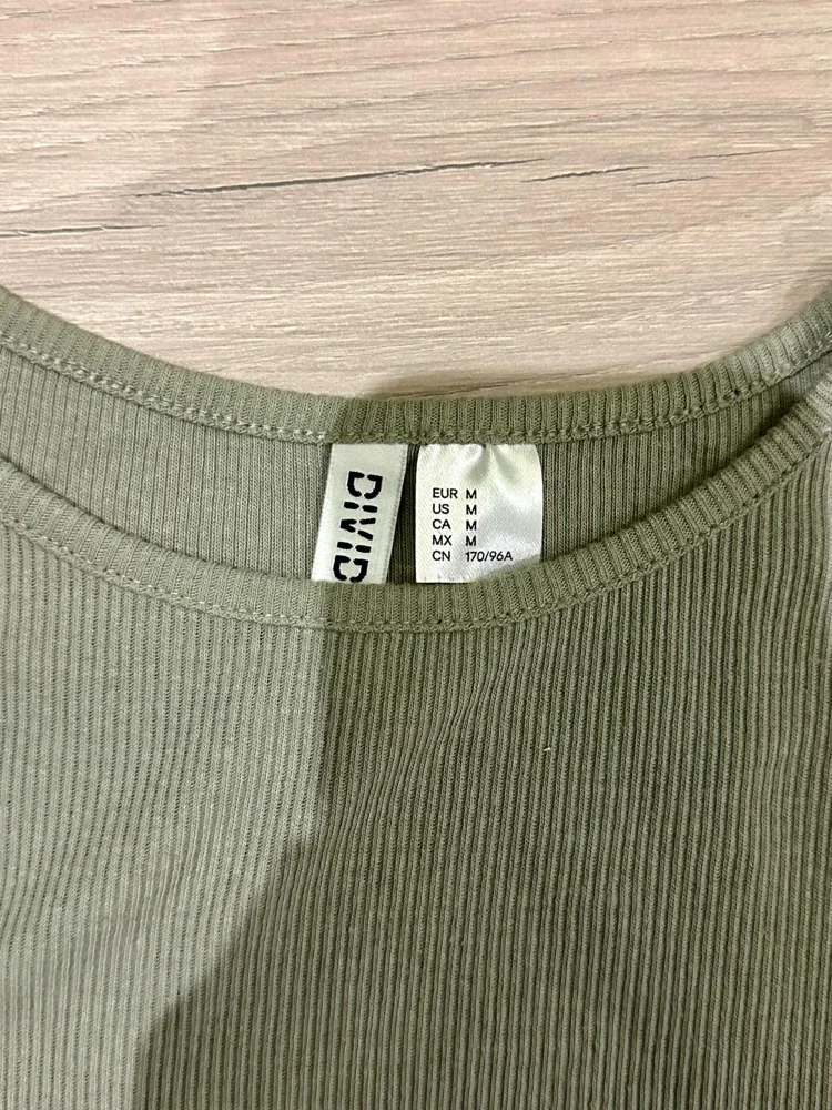 H&M T-shirts, size M / 38 / 10, photo 3