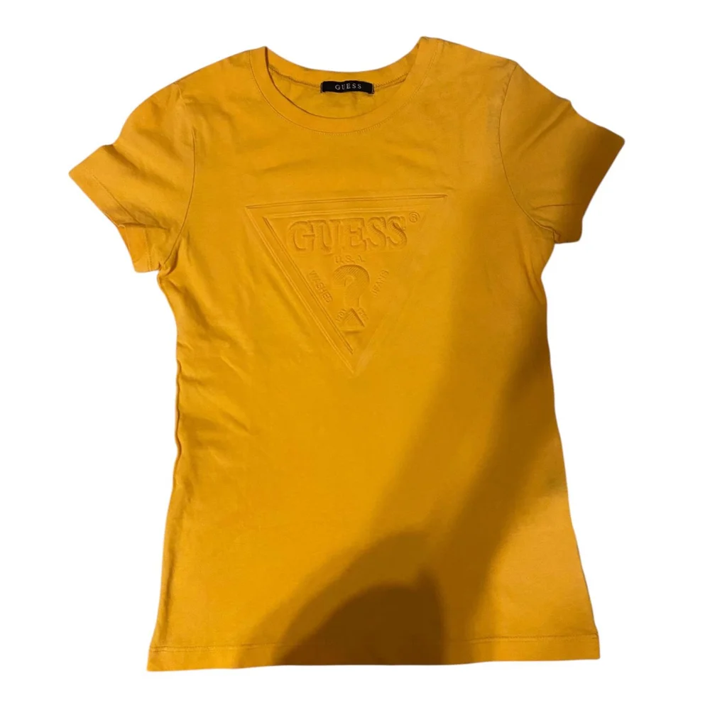 GUESS T-shirts