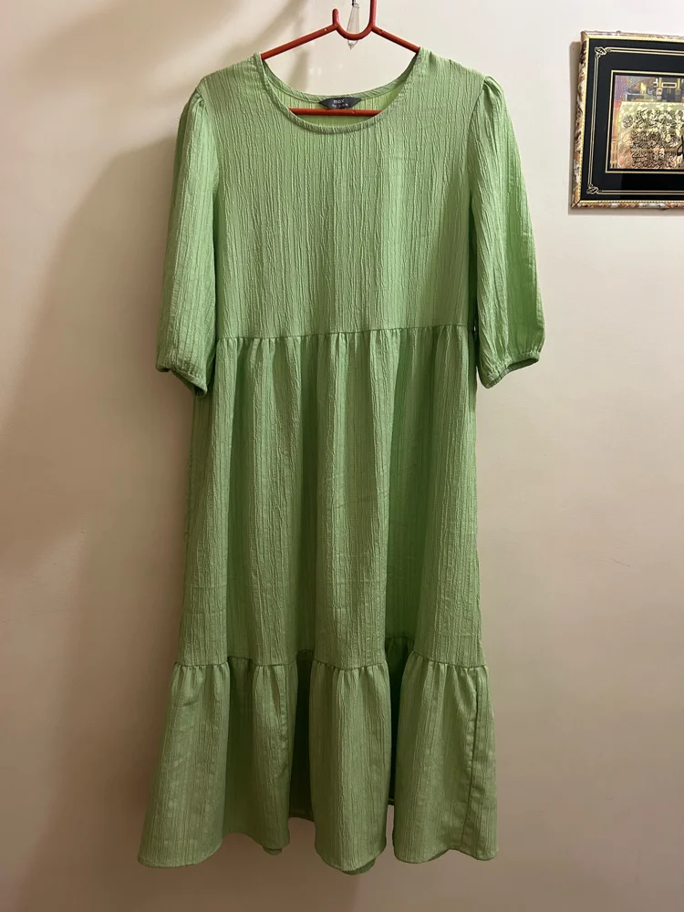 Max Midi Dresses