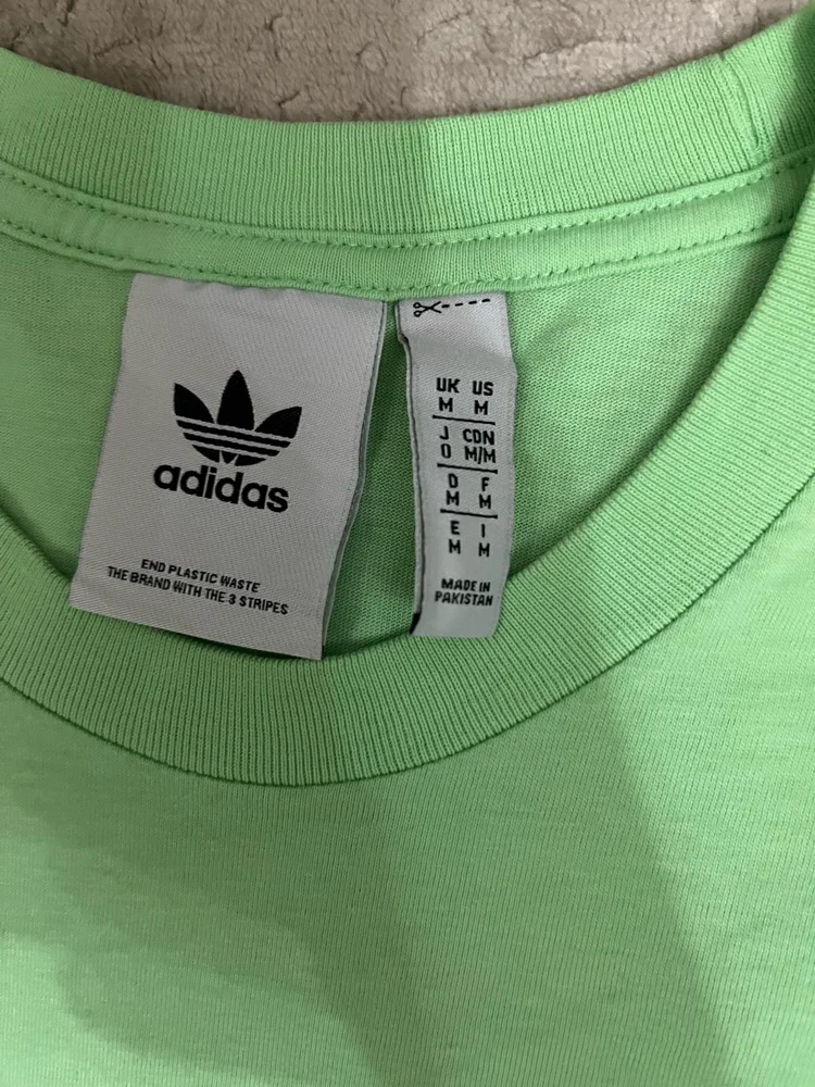 adidas T-shirts, size M, photo 3