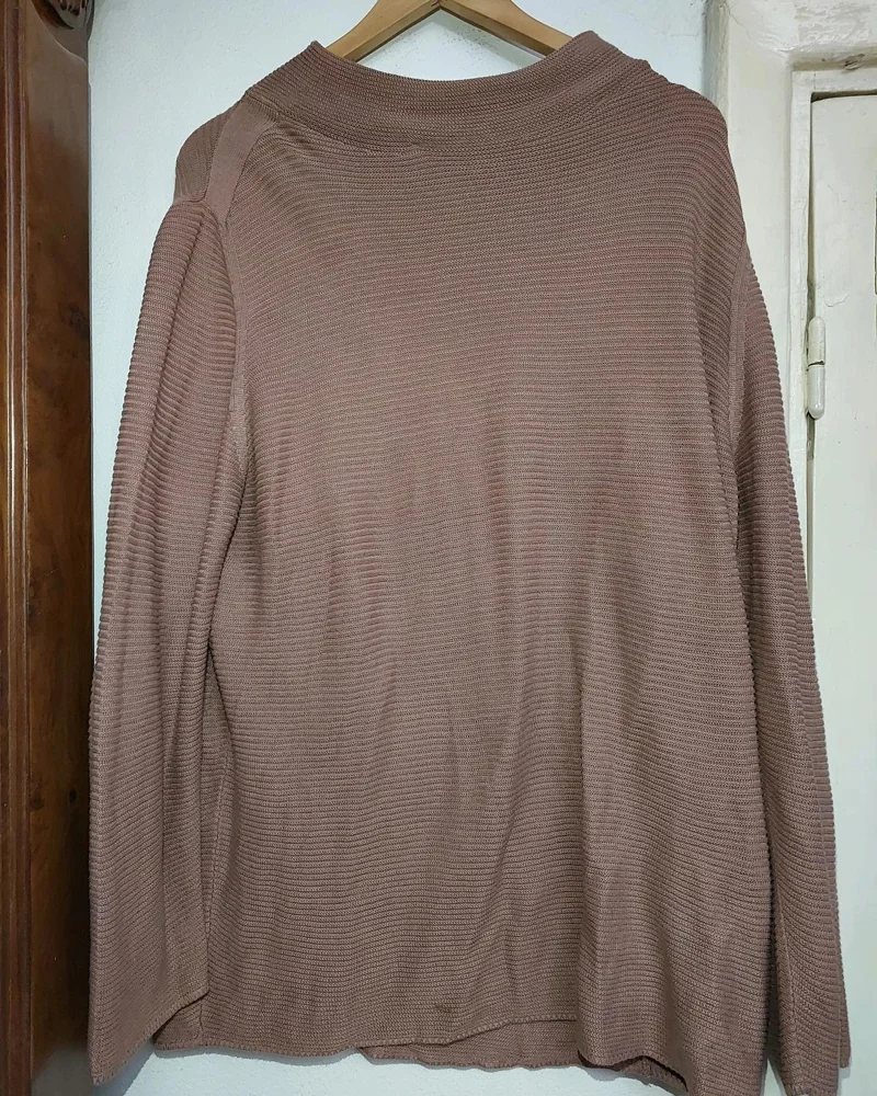 Sweaters & Pullovers