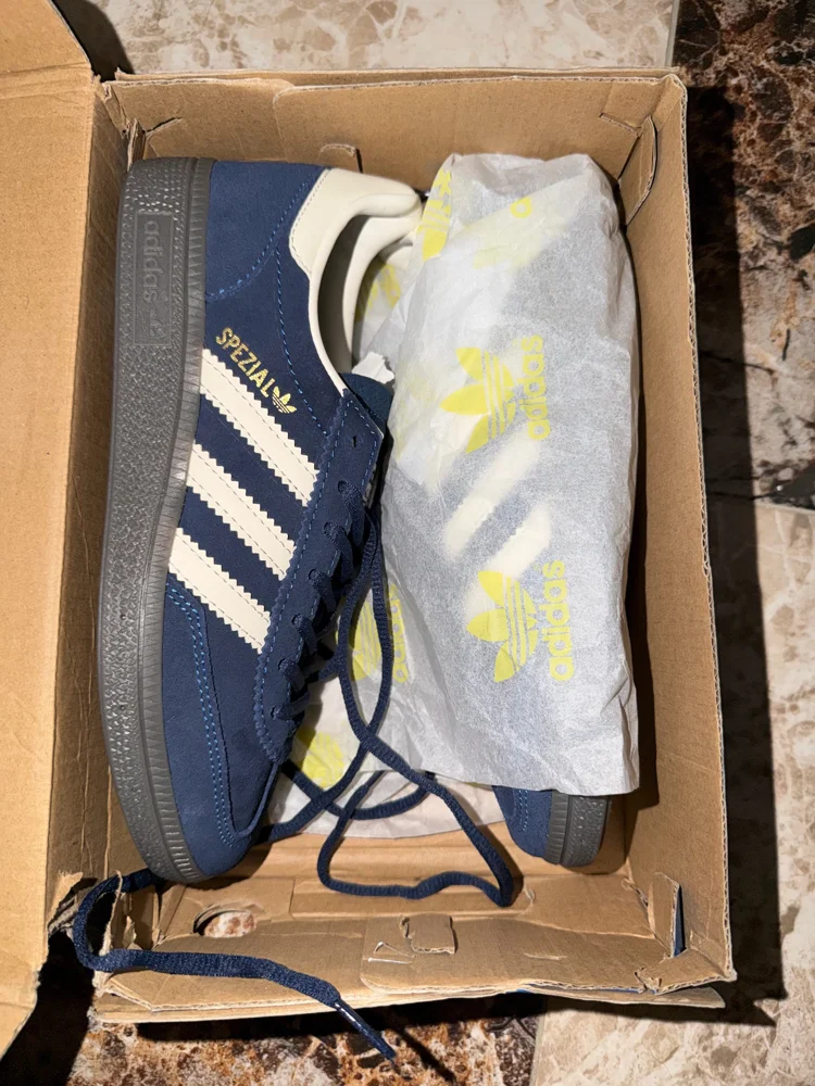 adidas Sneakers, size 37.5, photo 3