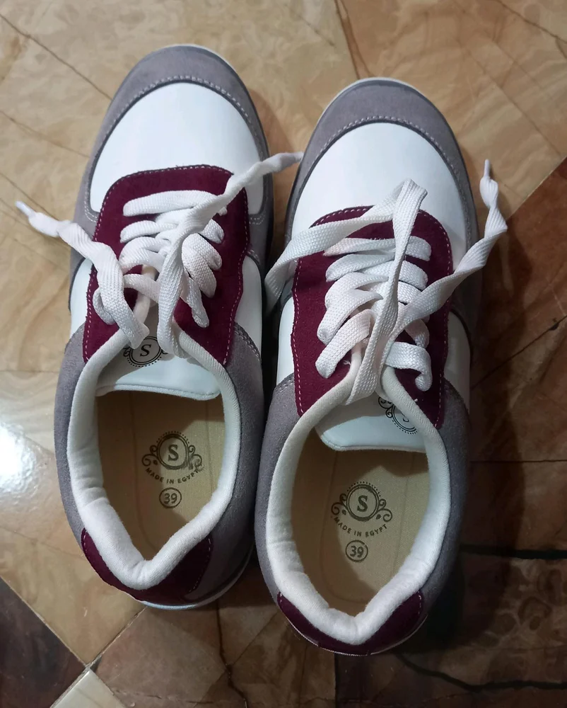 Sneakers, size 39, photo 2