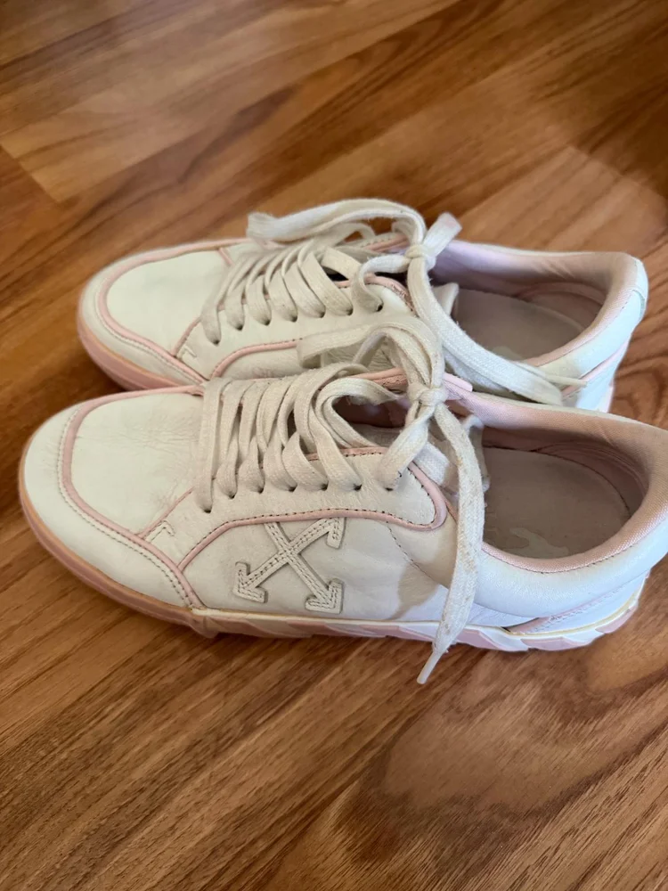 Off-White Sneakers, size 39, photo 2