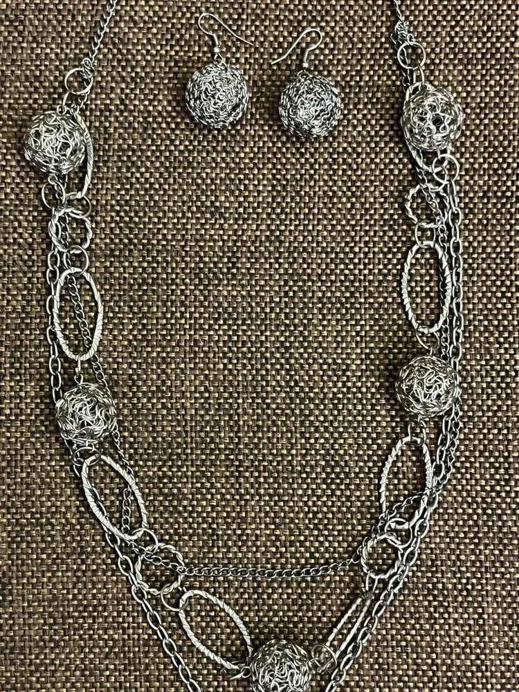 Local Necklaces, size Other, photo 3