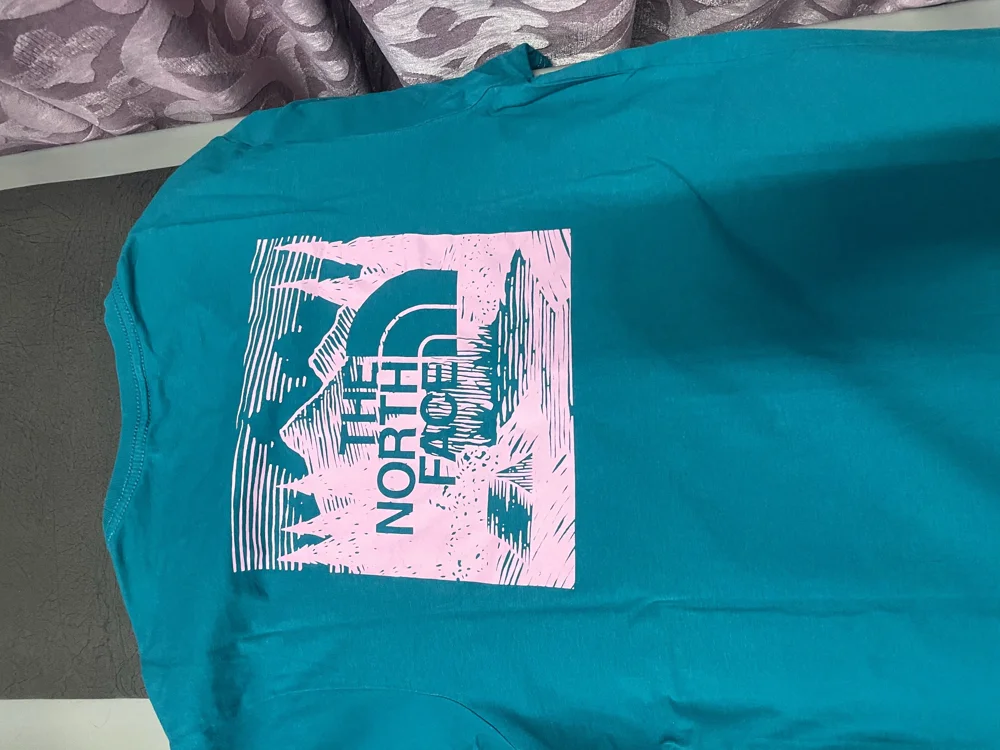 The North Face T-shirts, size M, photo 2