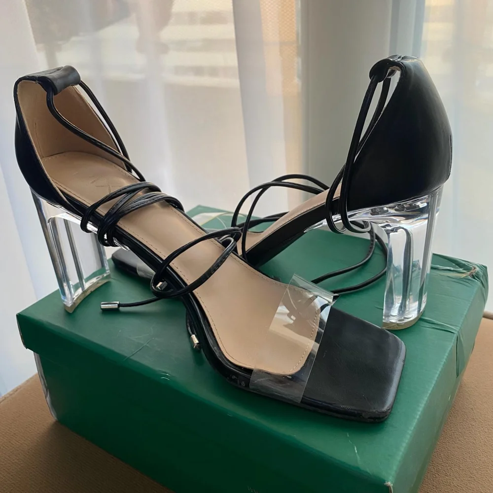 Pixi Sandals