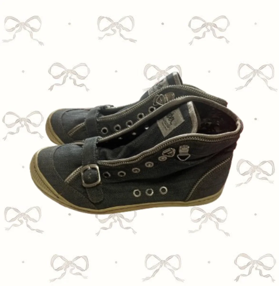Sneakers, size 37, photo 2