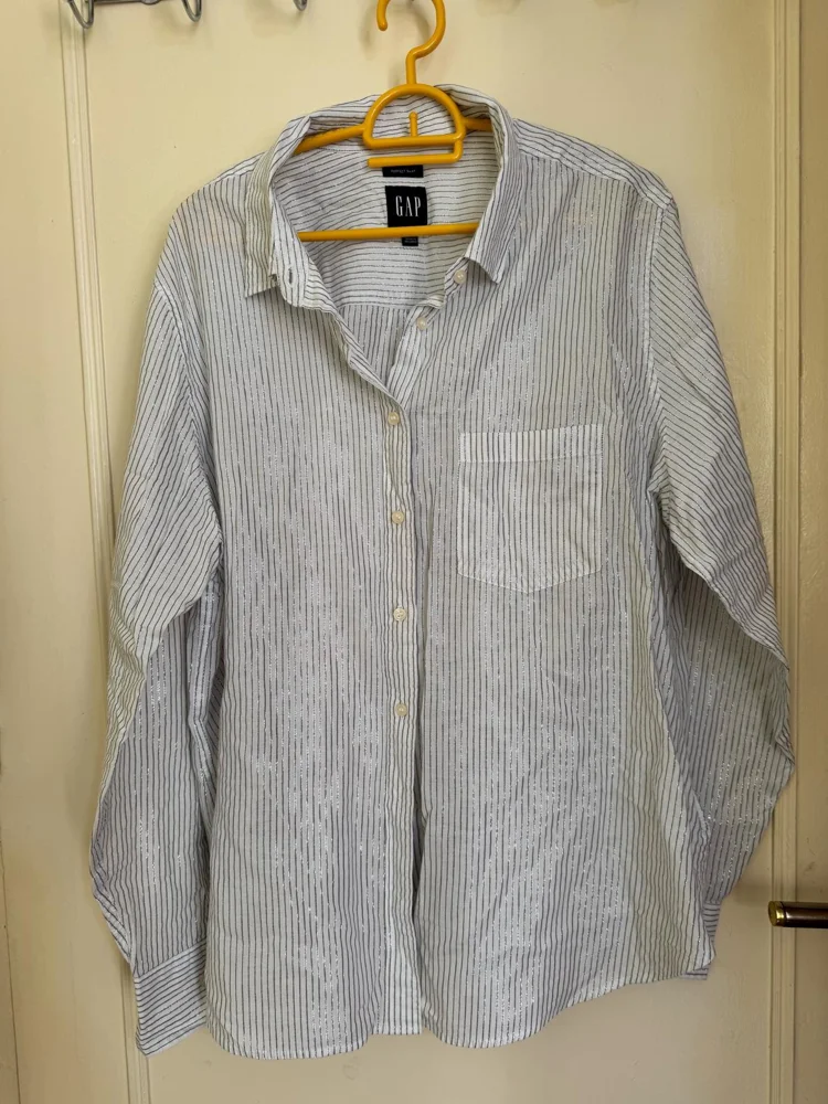 GAP Shirts