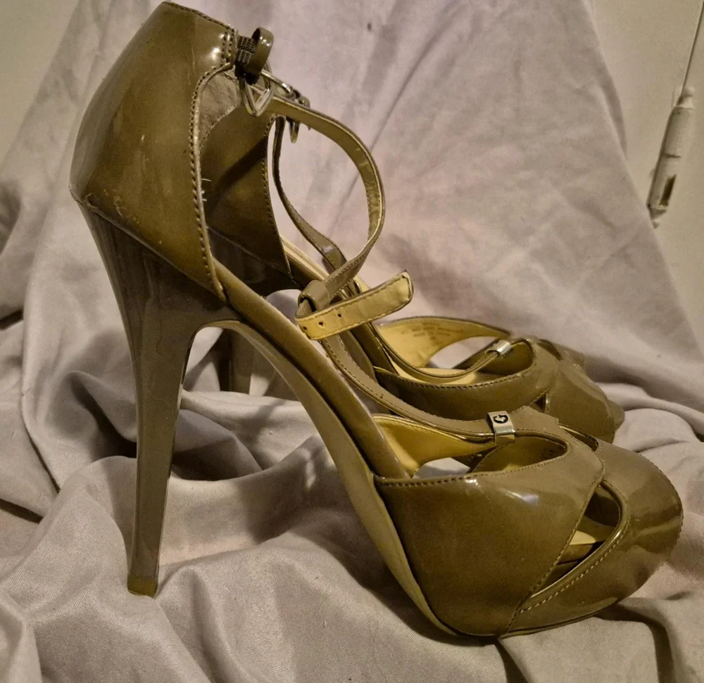 GUESS Heels, size 39, photo 2