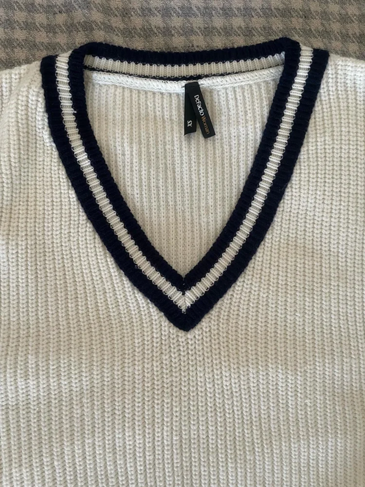 Sweaters, size XS, photo 3