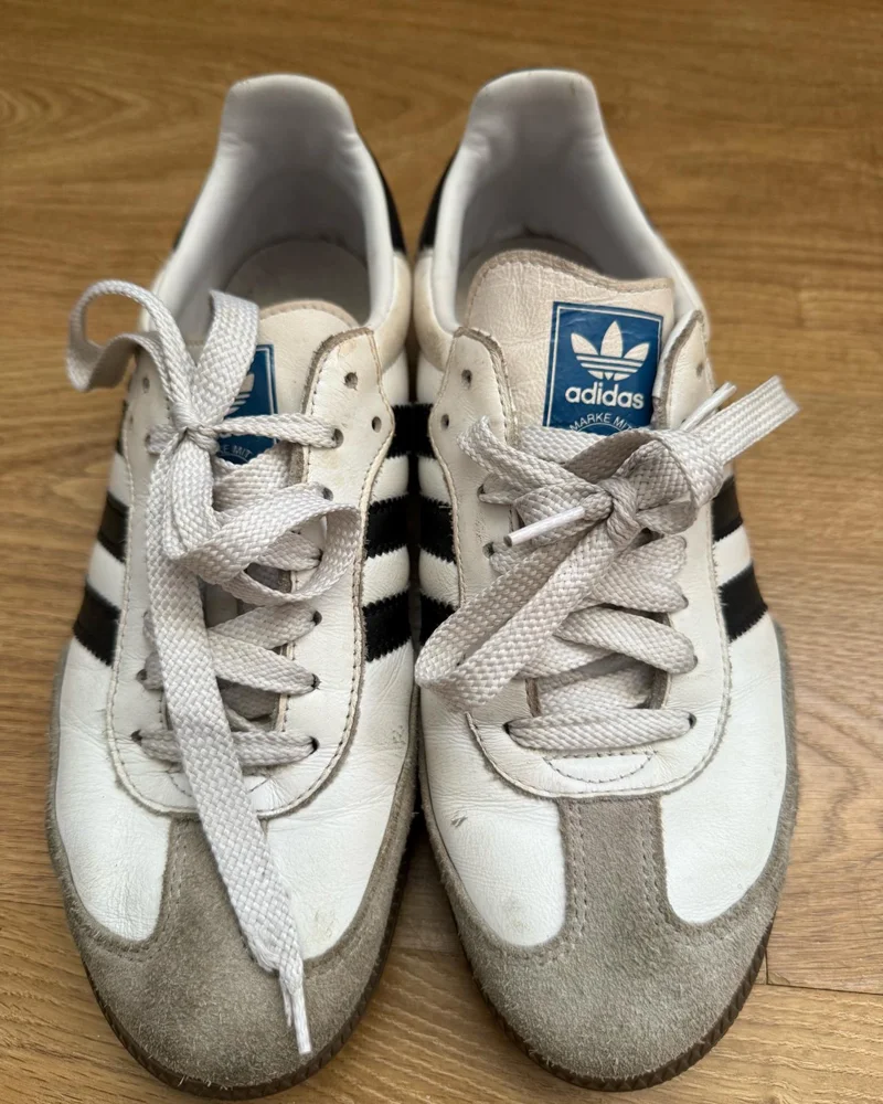 adidas Sneakers