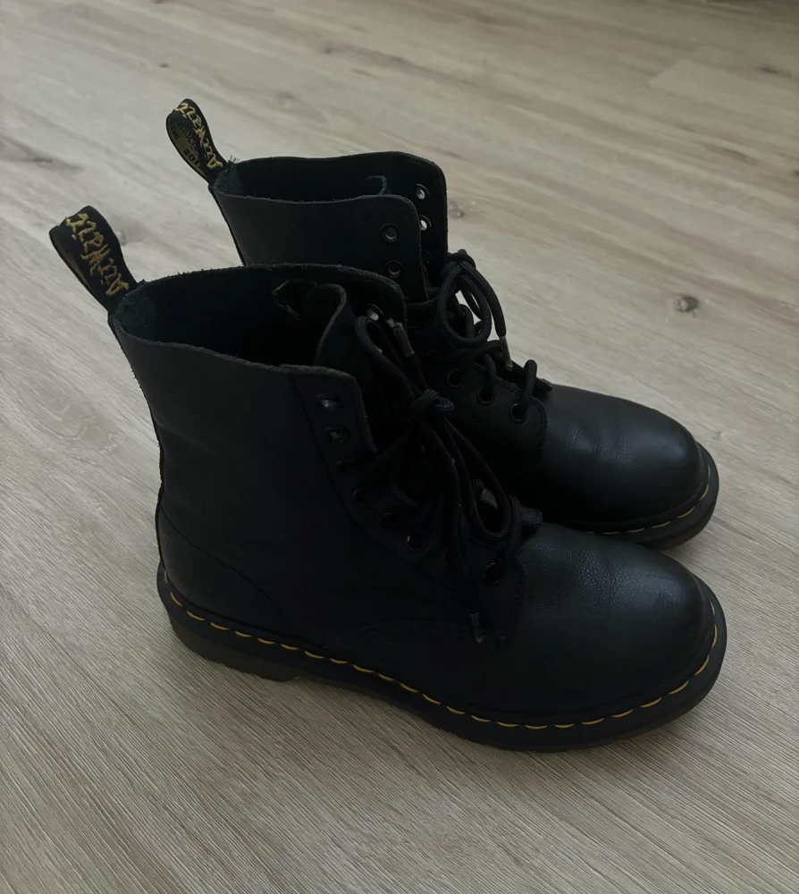 Dr. Martens Boots, size 38, photo 2