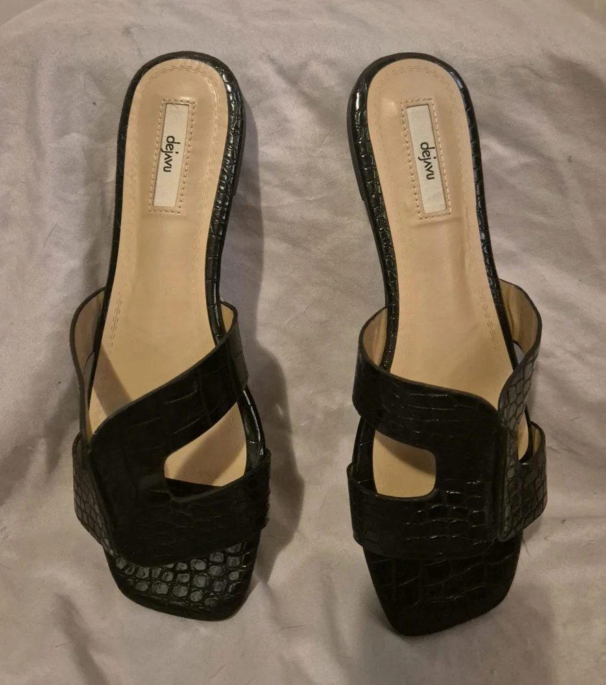 deja vu Sandals