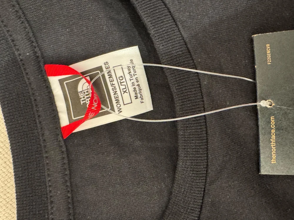 The North Face T-shirts, size XL / 42 / 14, photo 2
