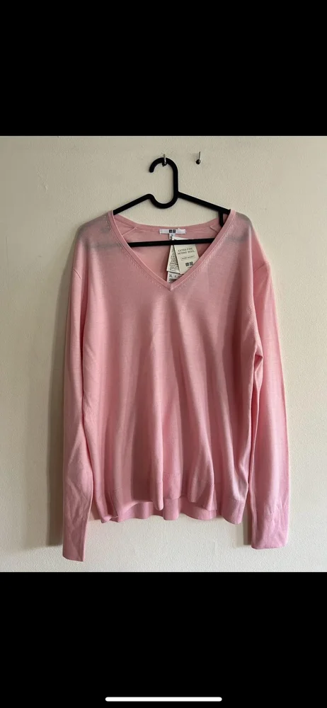 Uniqlo Sweaters & Pullovers