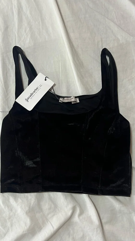 Stradivarius Crop Tops