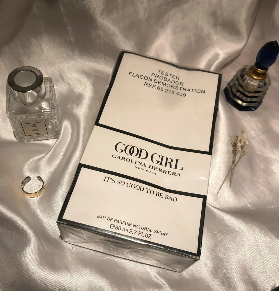 Carolina Herrera Perfume