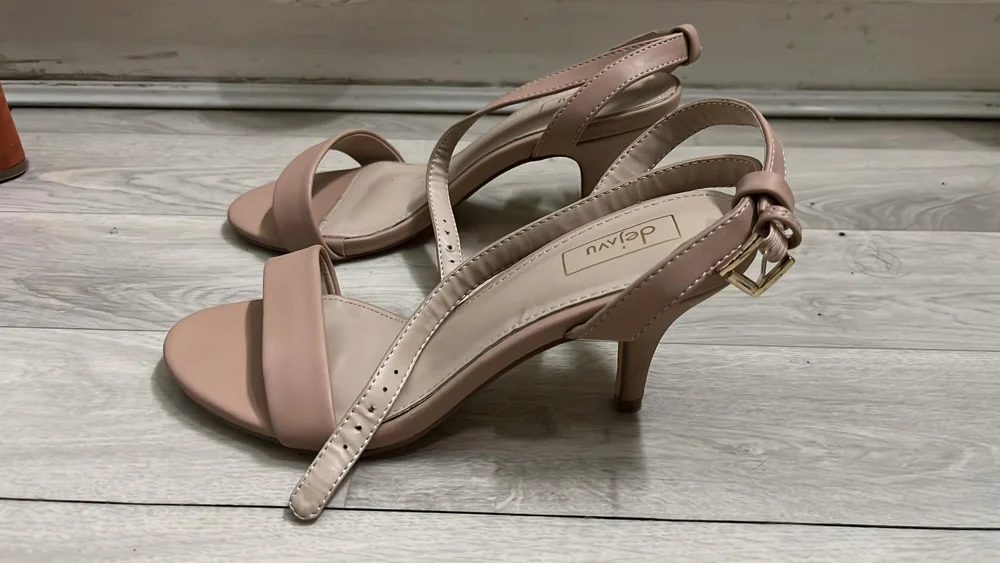 deja vu Sandals