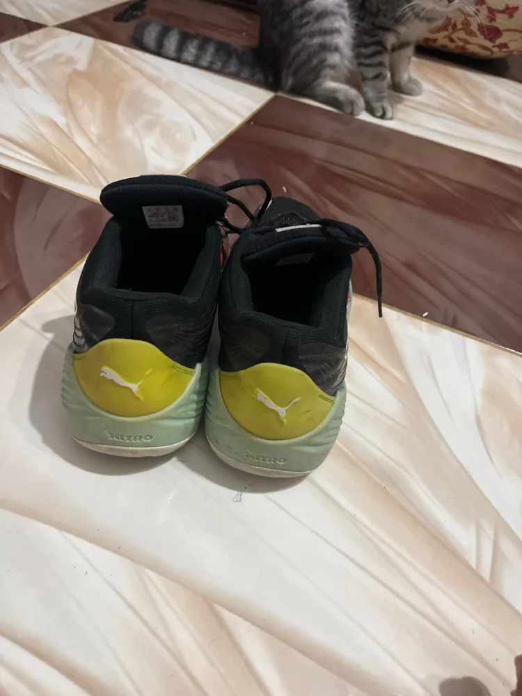 Puma Sneakers
