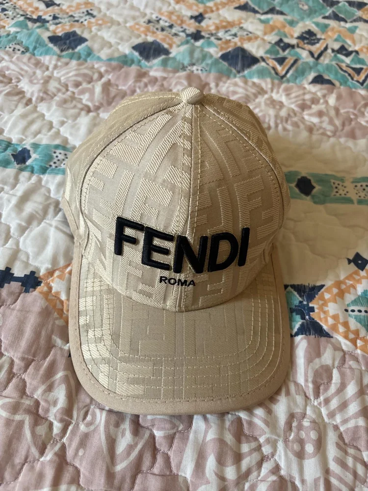 Fendi Hats & Caps, size One size, photo 5