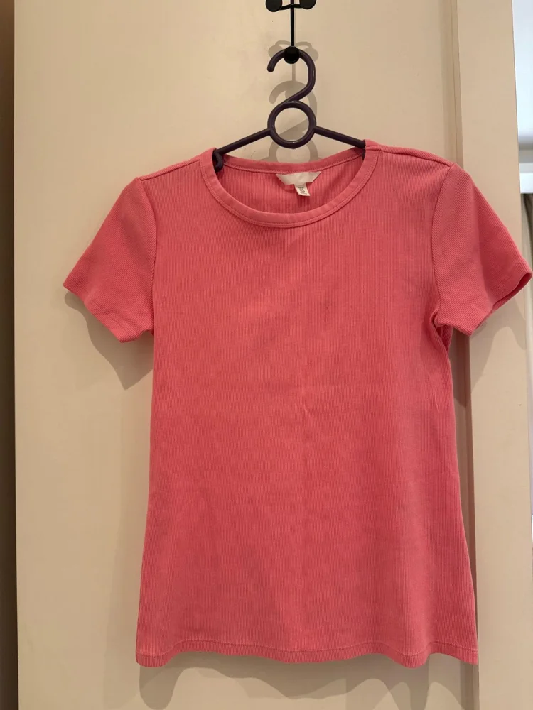 H&M T-shirts