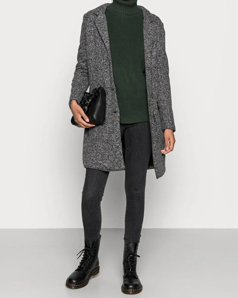 Jacqueline de Yong Coats