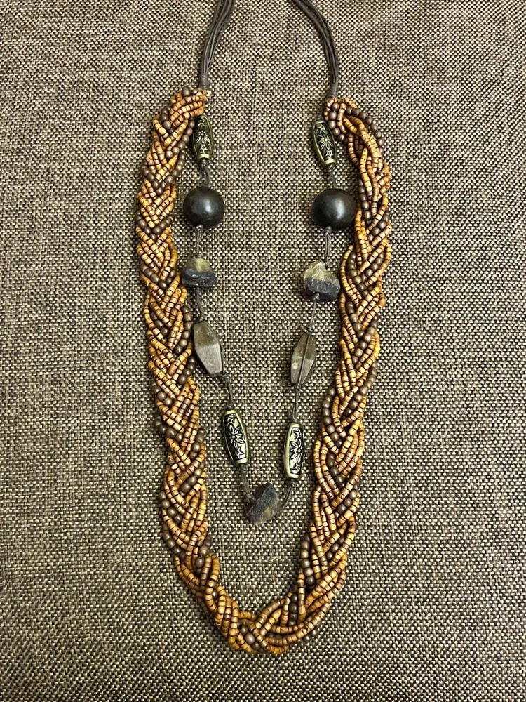 Local Necklaces