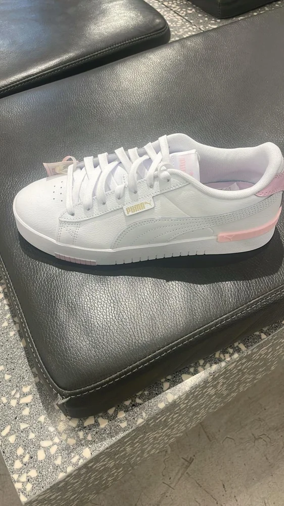 Puma Sneakers